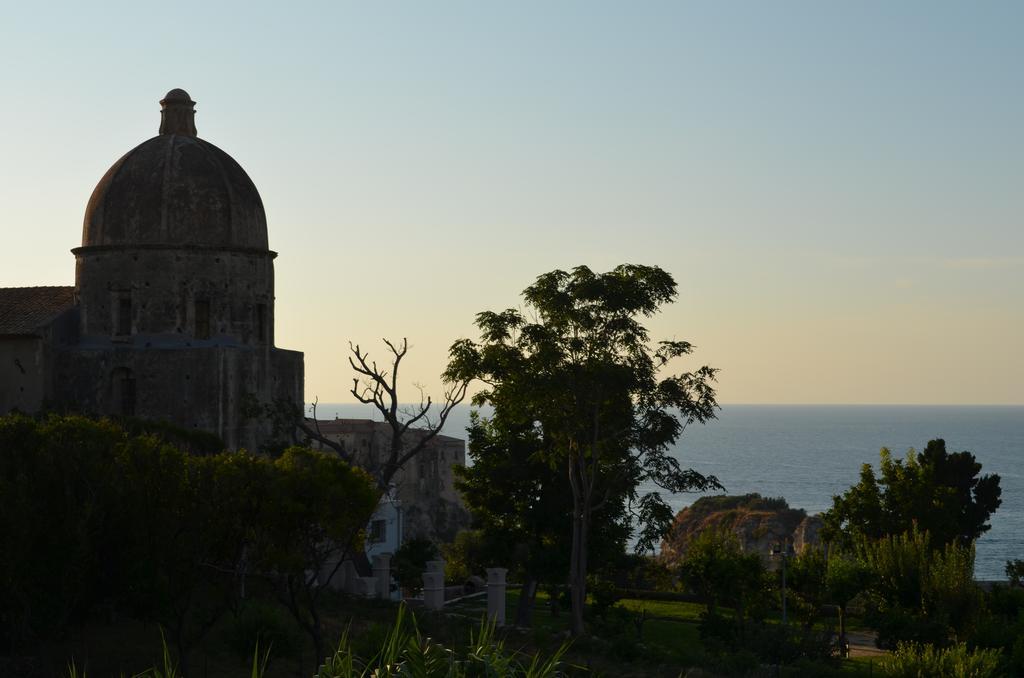 Villa Oscar Tropea Rom bilde